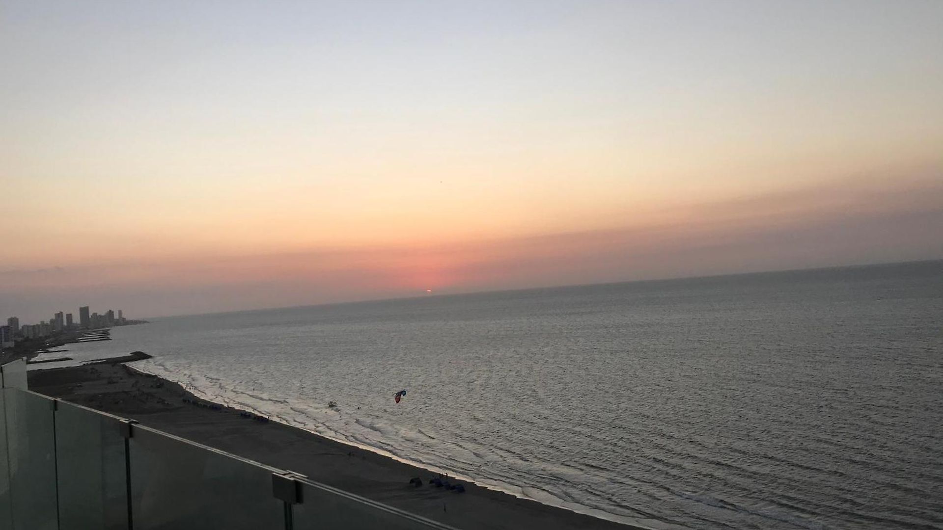 Apartamento Con Vista Directa Al Mar En Di *