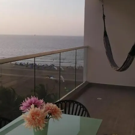 Con Vista Directa Al Mar En Di Apartment